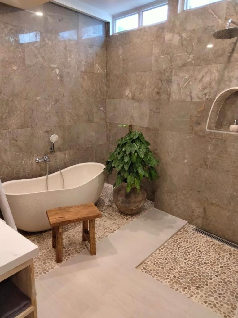 קוטה לומבוק Puspa Ayu Villas & Apartments מראה חיצוני תמונה
